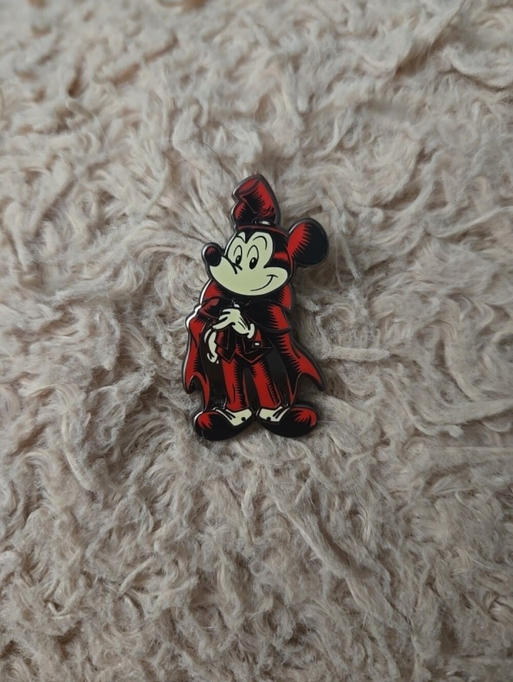 Disney Mickey Mouse Halloween Dracula Costume Single Pin